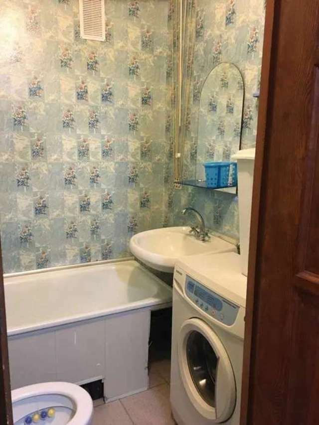1837796061401003
