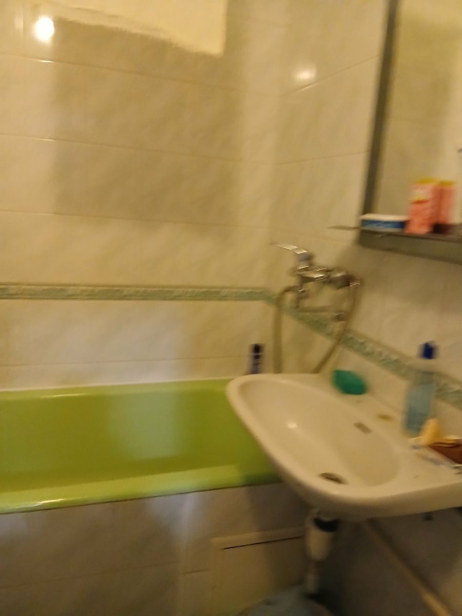1838696528518003
