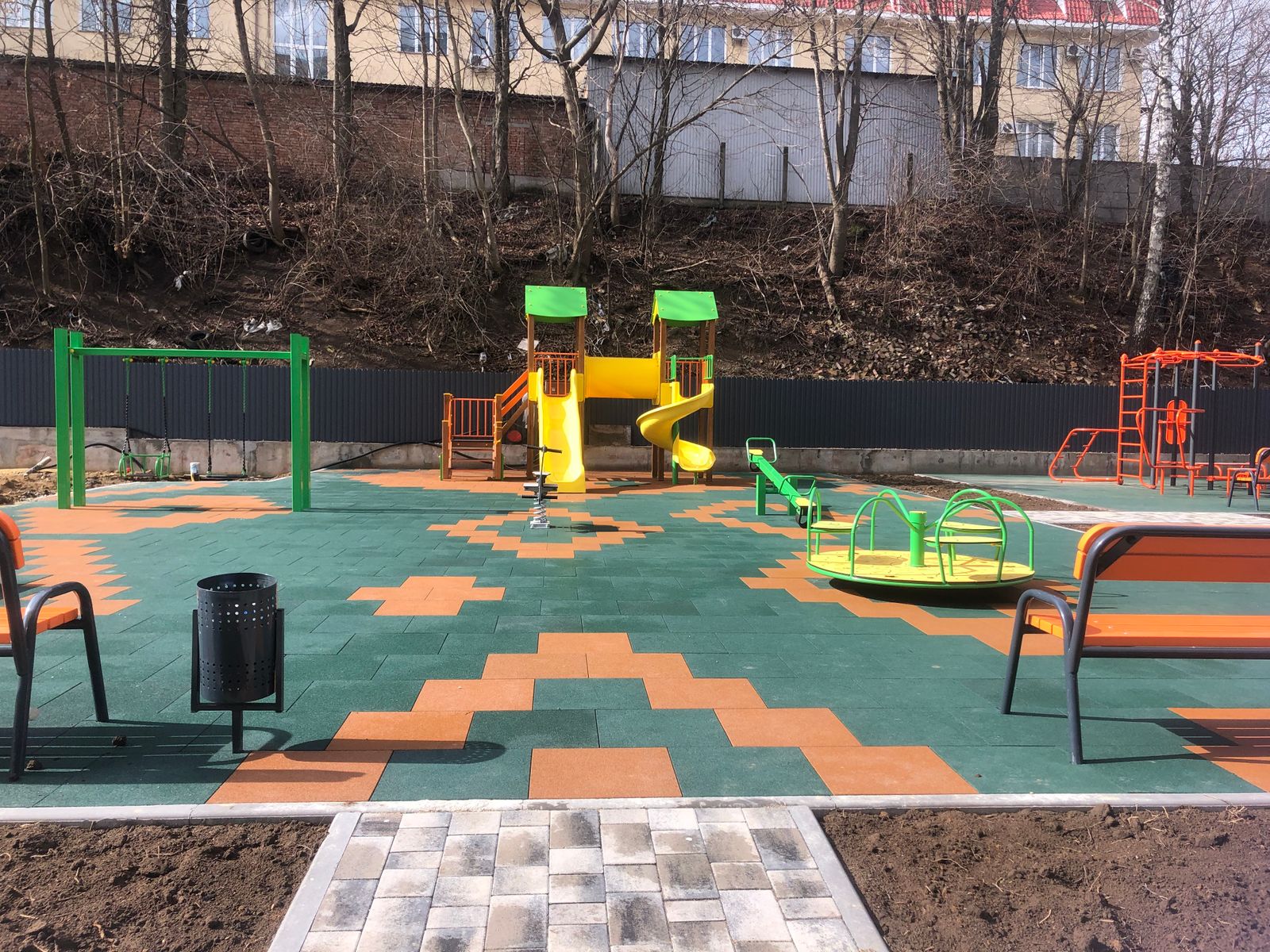 1831994581850030