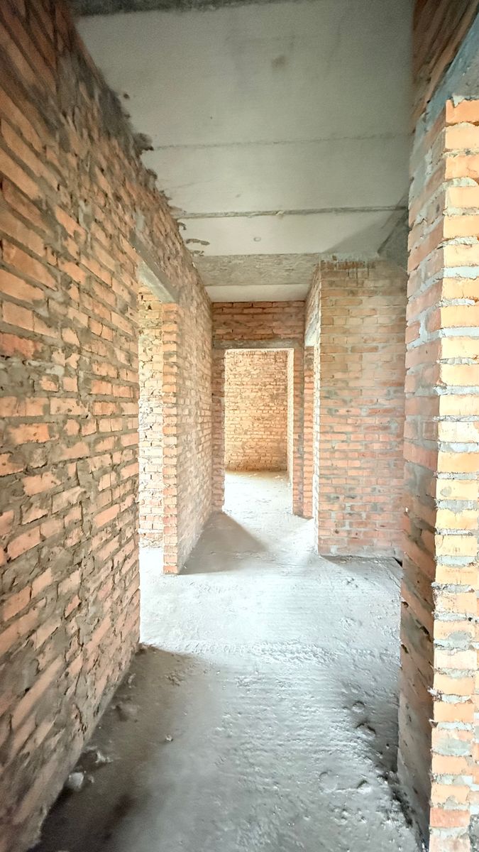 1836000186665030