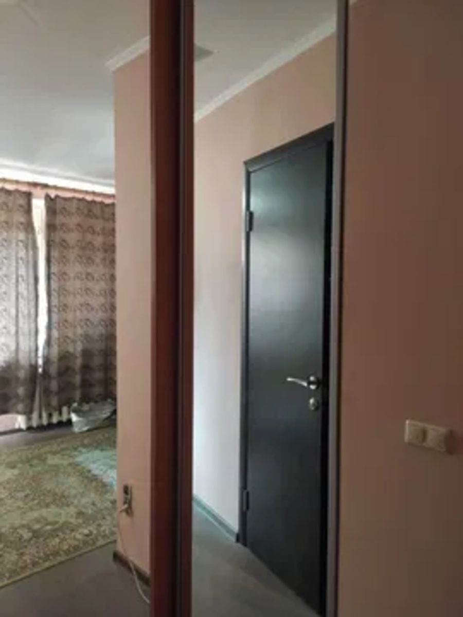 1838877447014300
