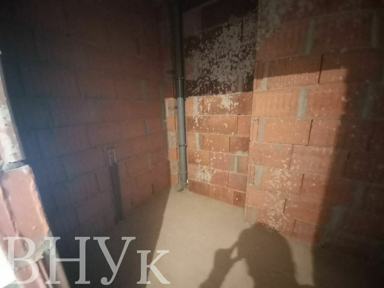 1833911025143302