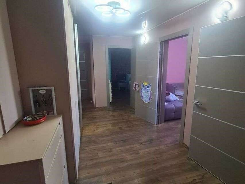 1835711951887302
