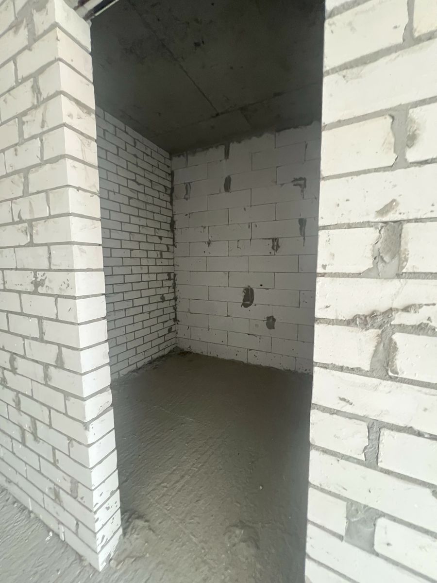 1833641266397303