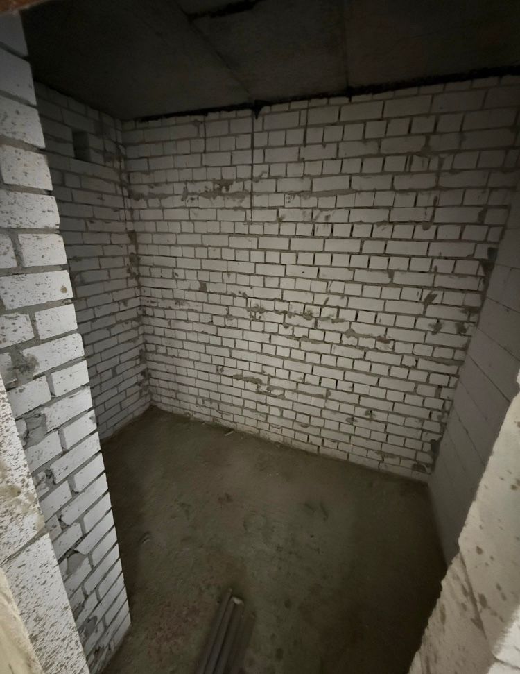 1840868405992304