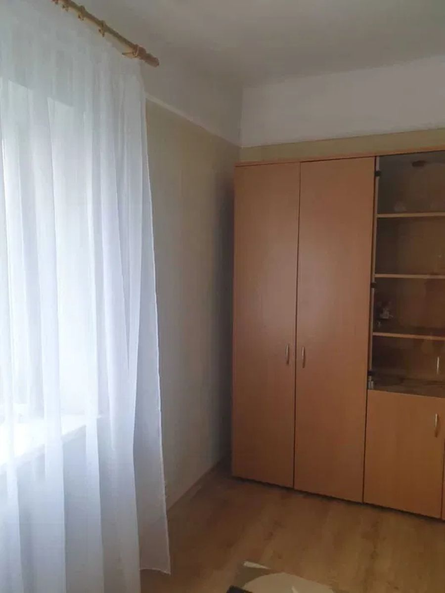 1837378028891305