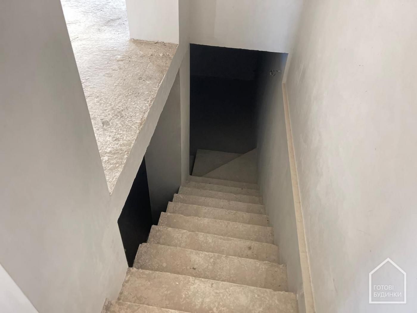 1840647622703305
