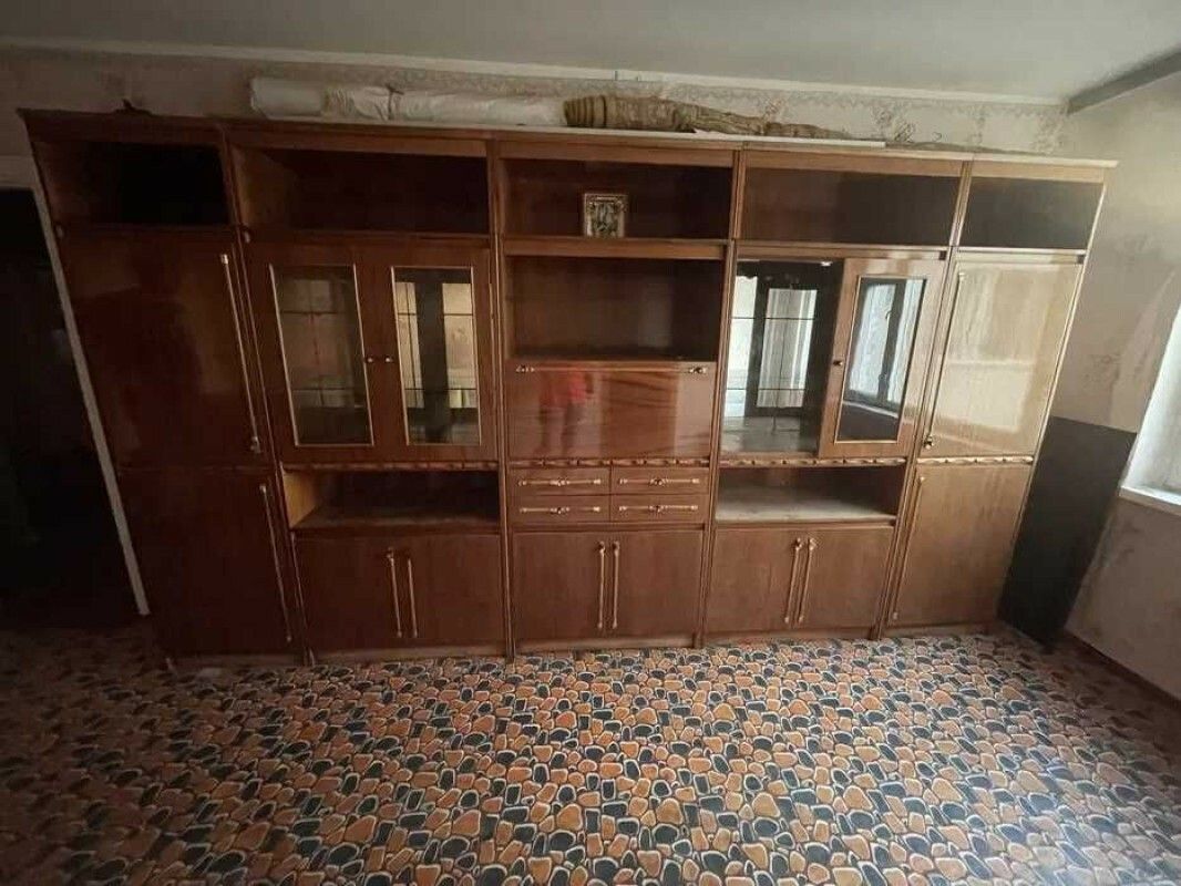 1833375659848306