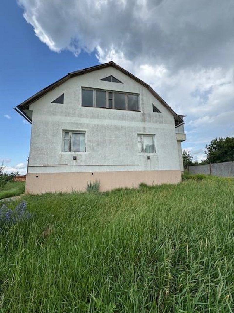 1836343753360308