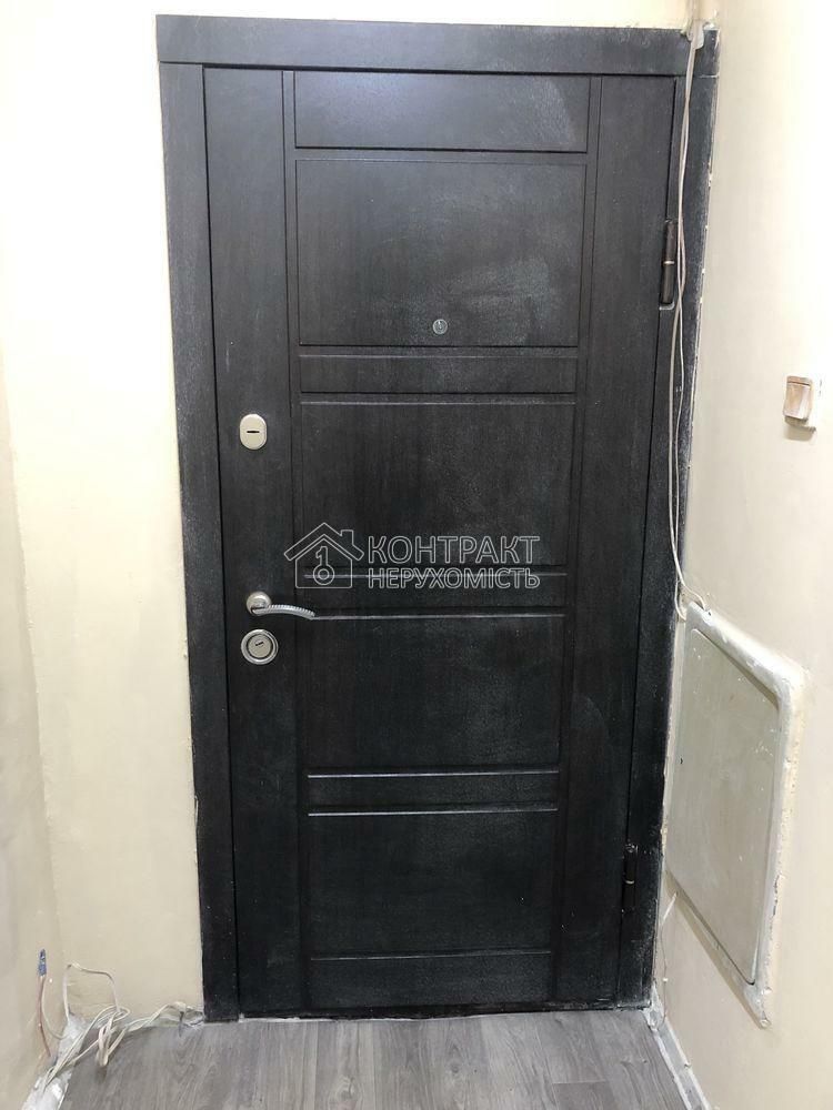 1835183941763309