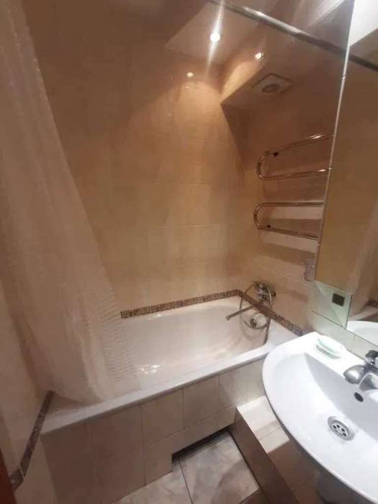 1835257584298309