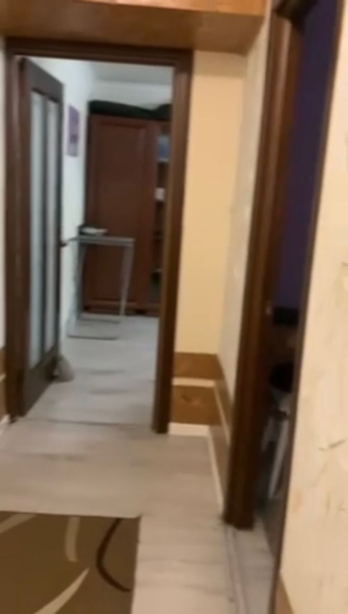 1836399854294309