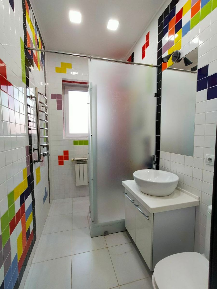 1831986465740031
