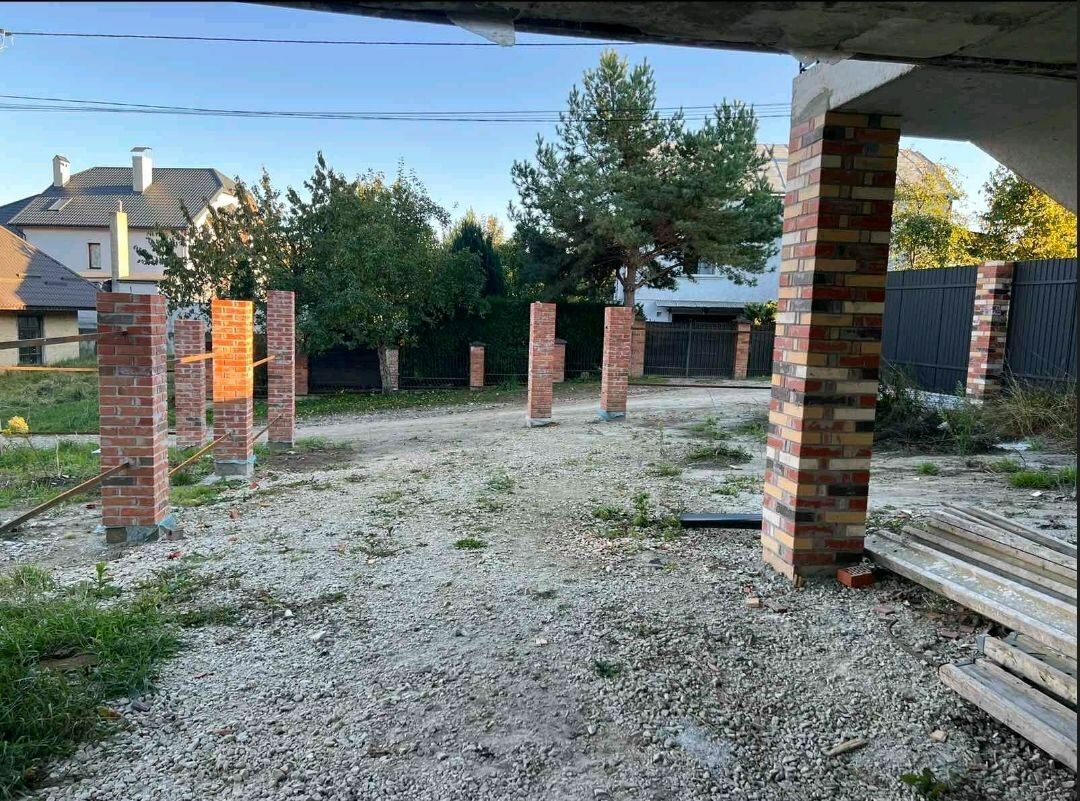 1837356494269310