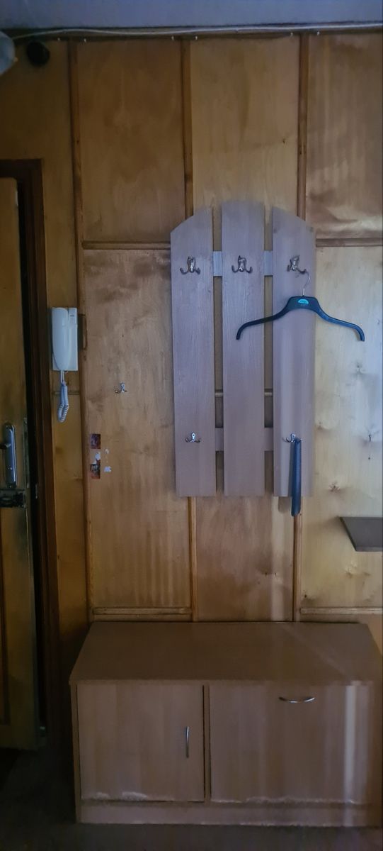 1837804983460310