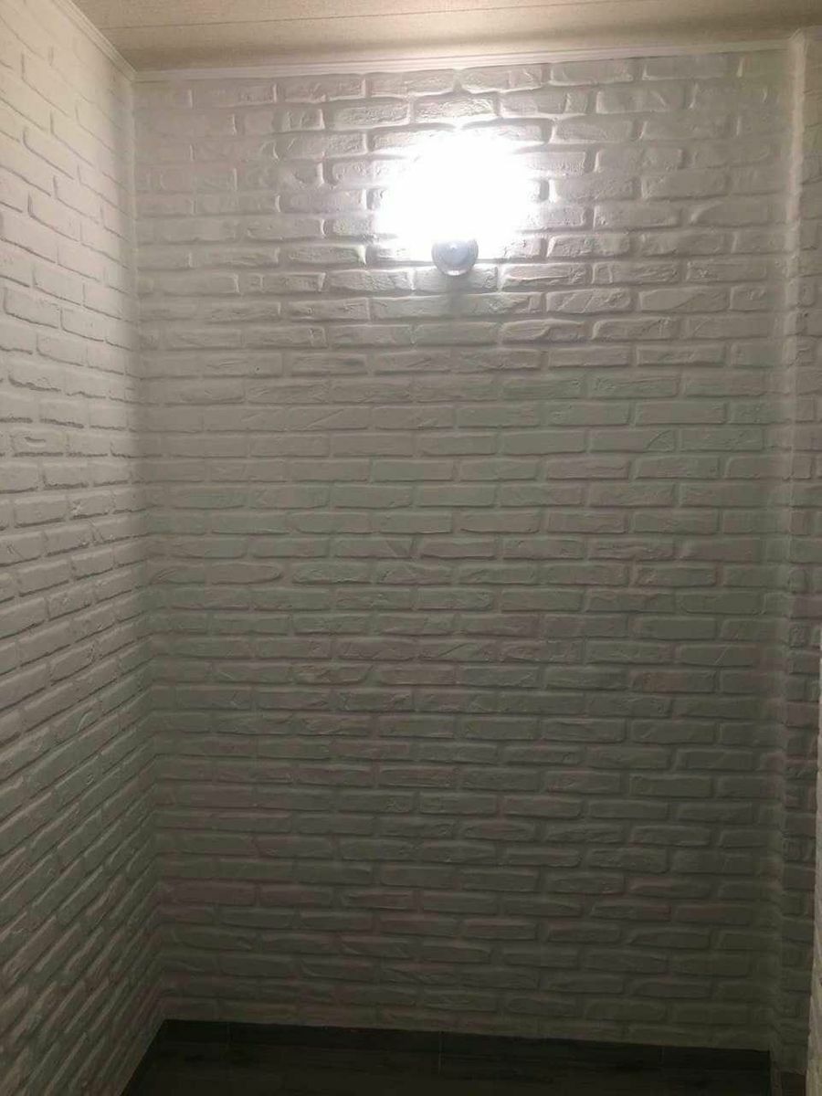 1833675619441312