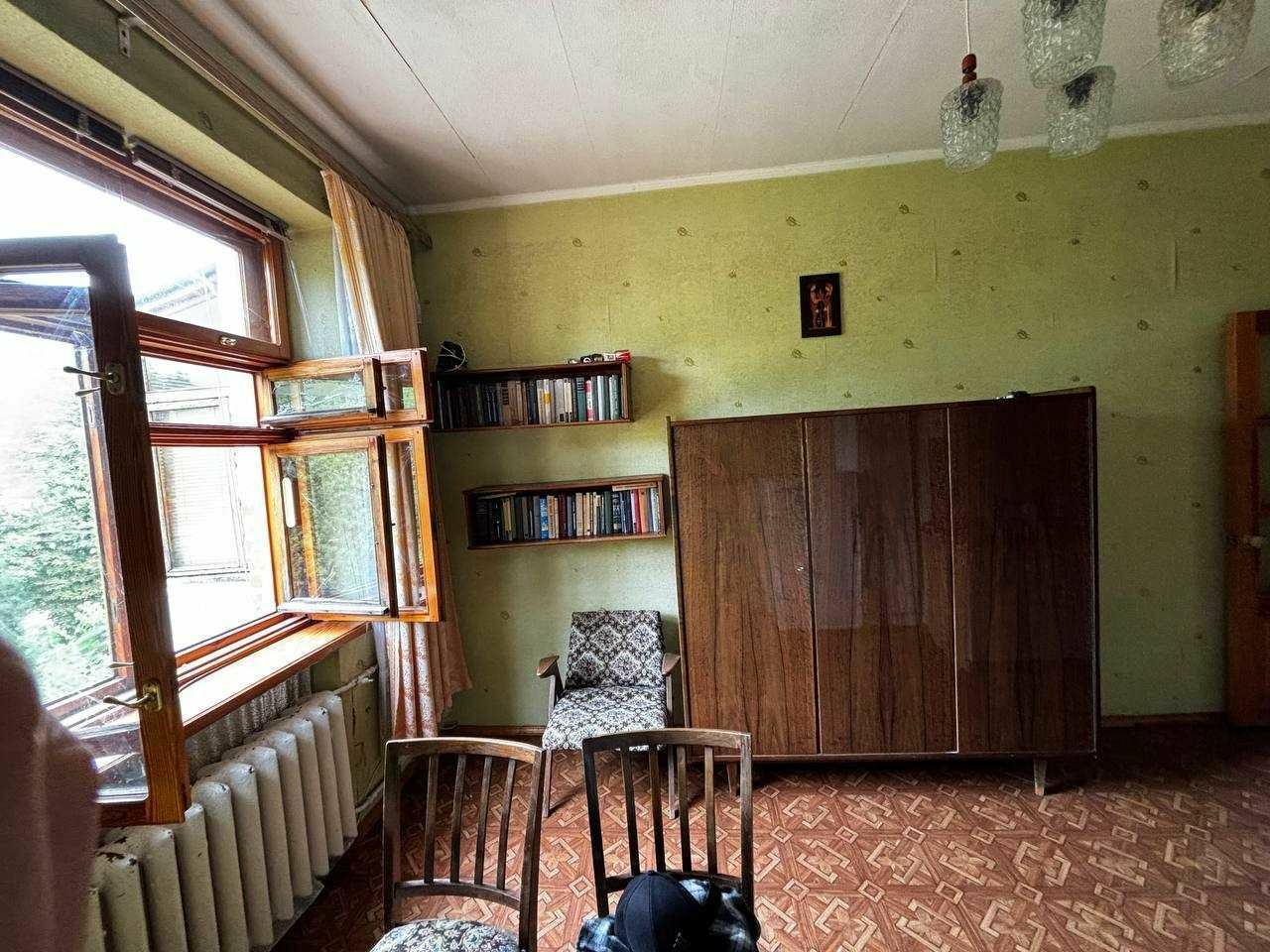 1835913116243312