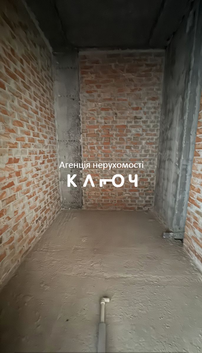 1836536549949312