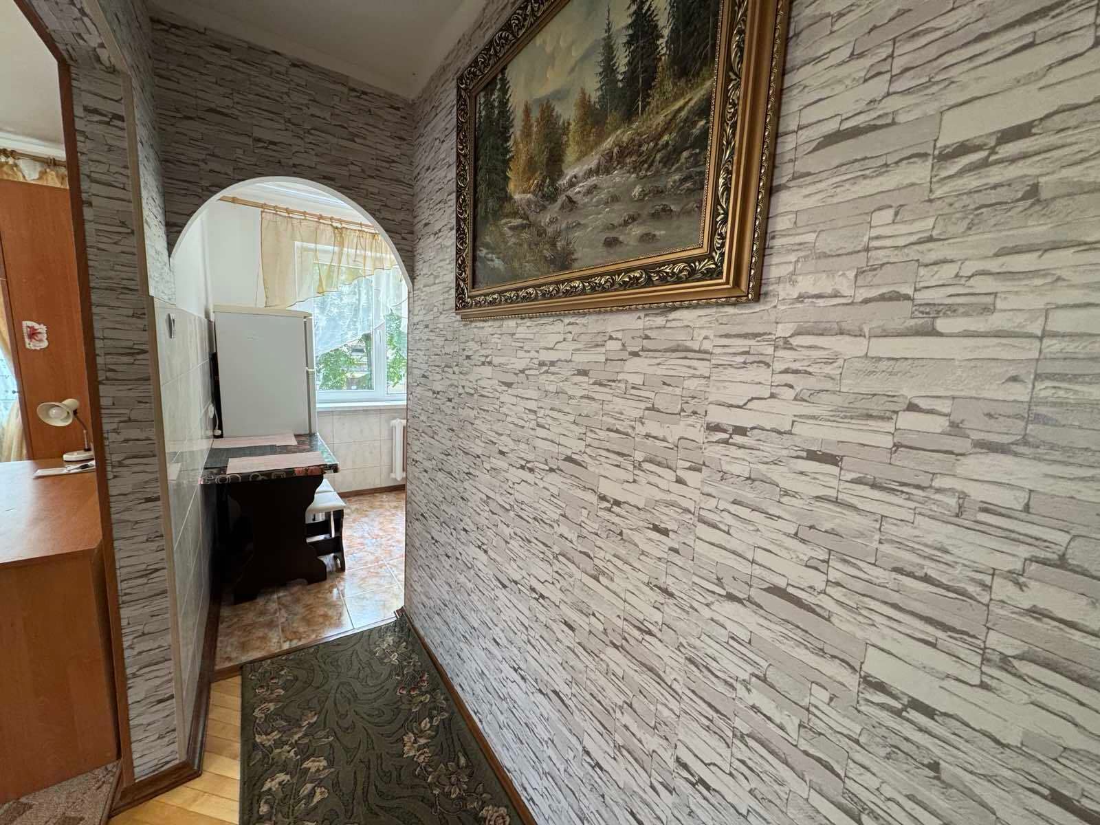 1839073002451312