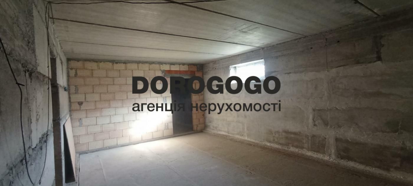 1838452335070314