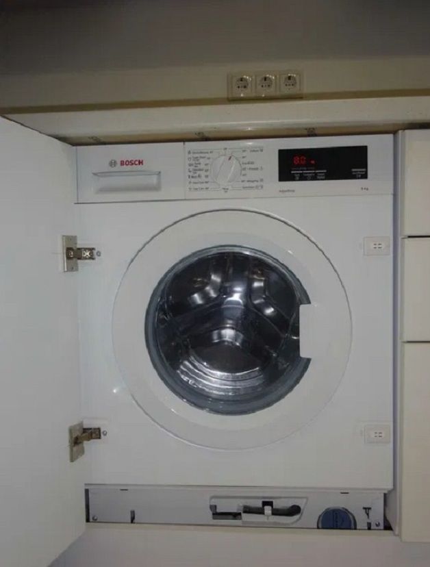 1841688399723314