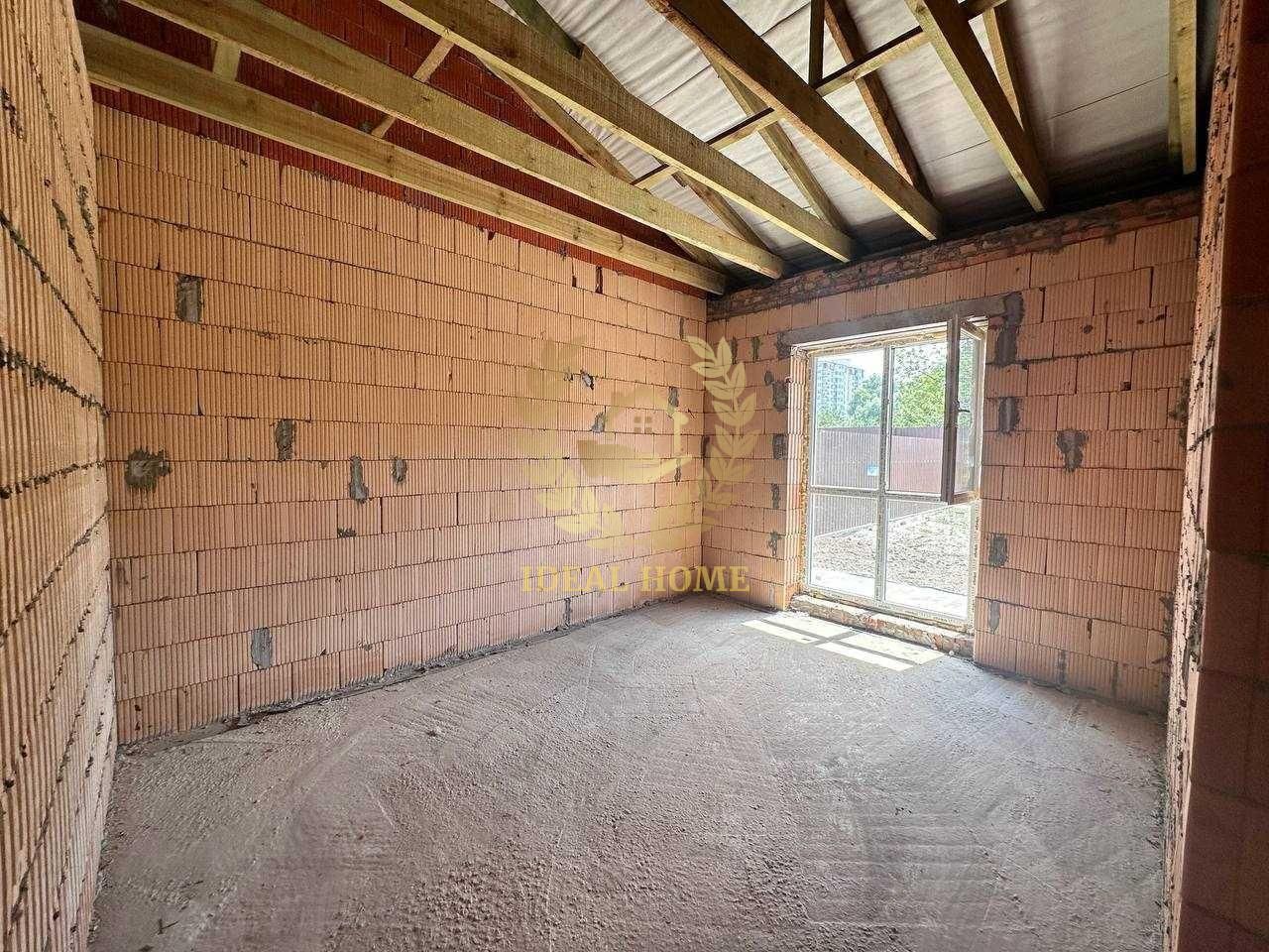 1839618598429315