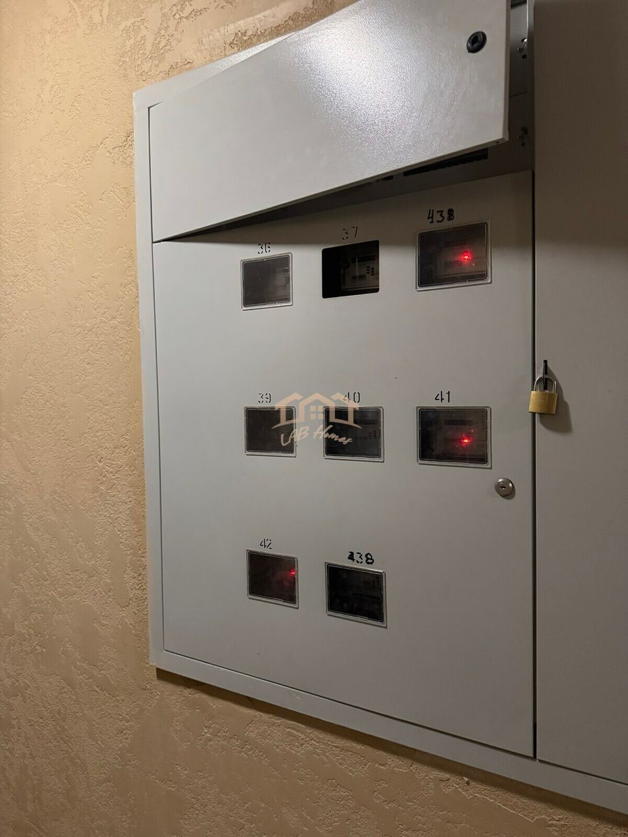 1831348553388316