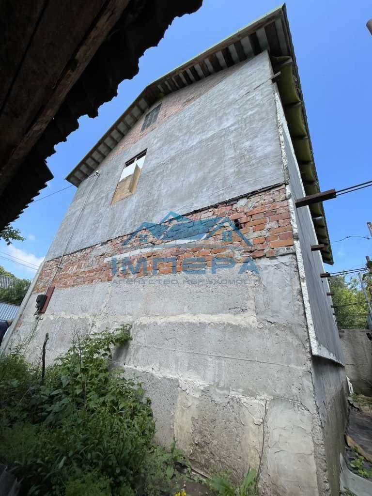 1832804521258316