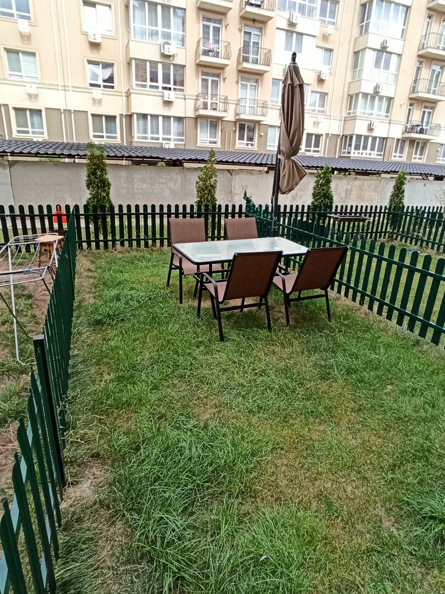1833273313762316