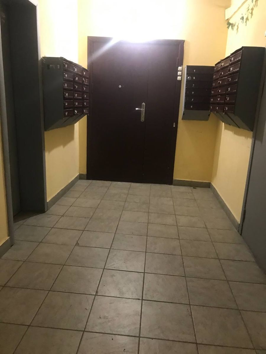 1835075571540316