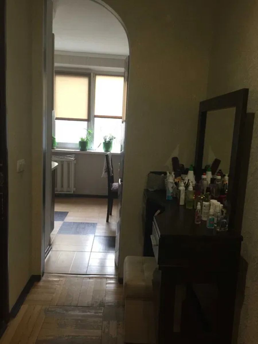 1836337474924316