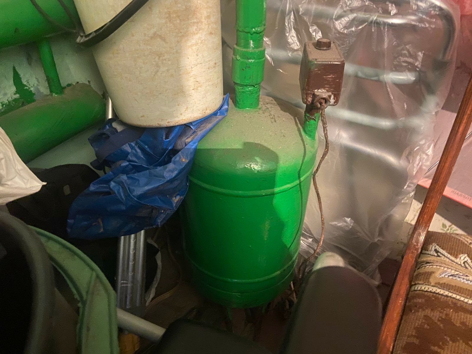 1837987128530316