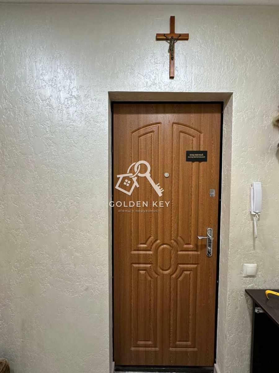 1834163340440317