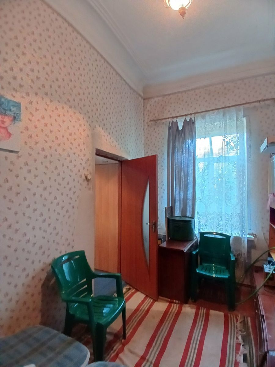 1834642400954318