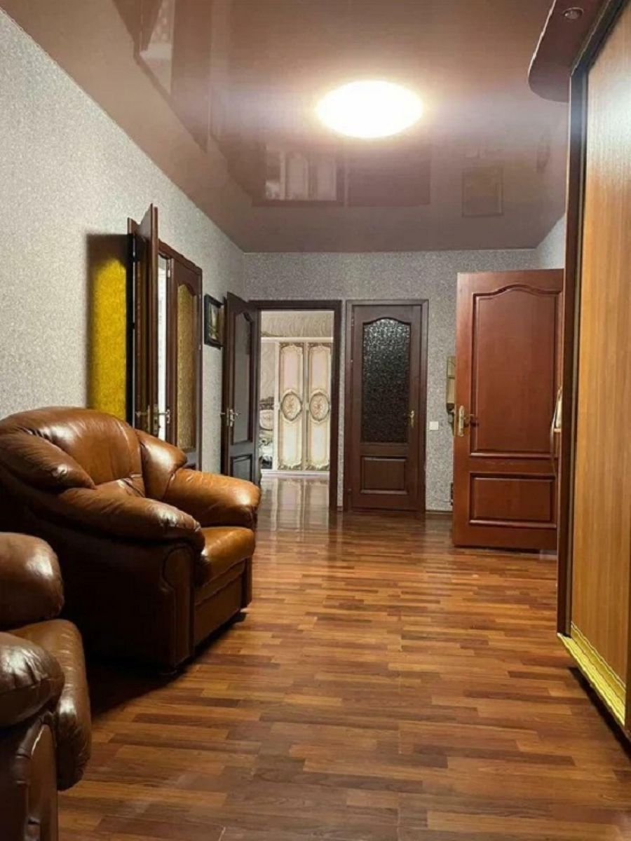 1836345930119318