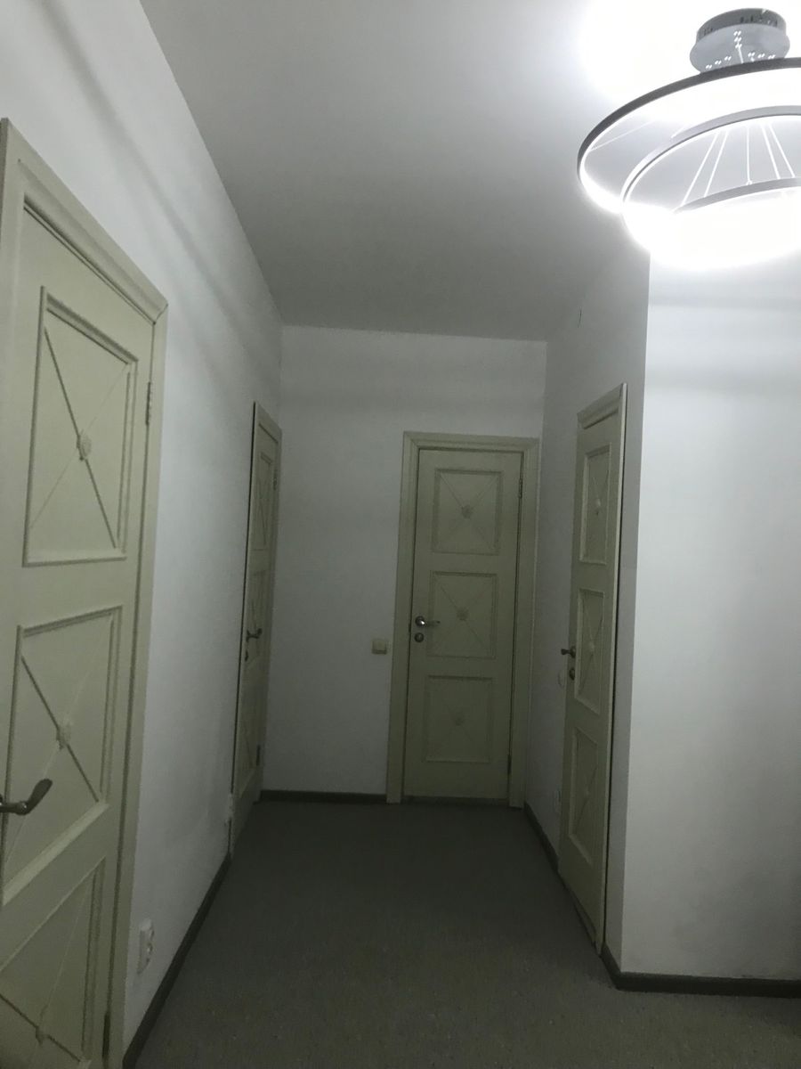 1837060446240318