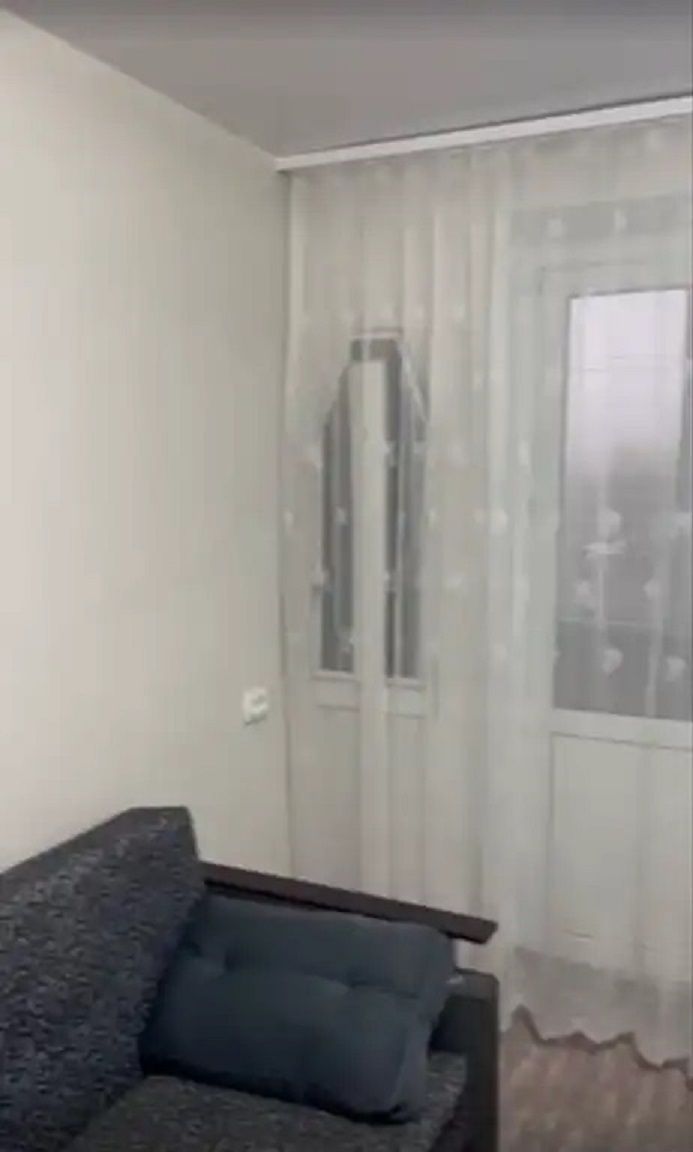 1837795936071318
