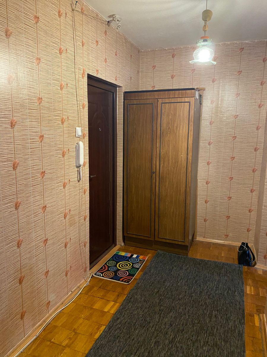 1736252749729319