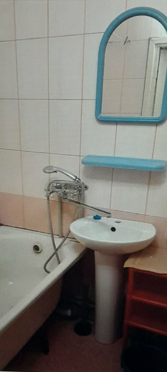 1837158677535319
