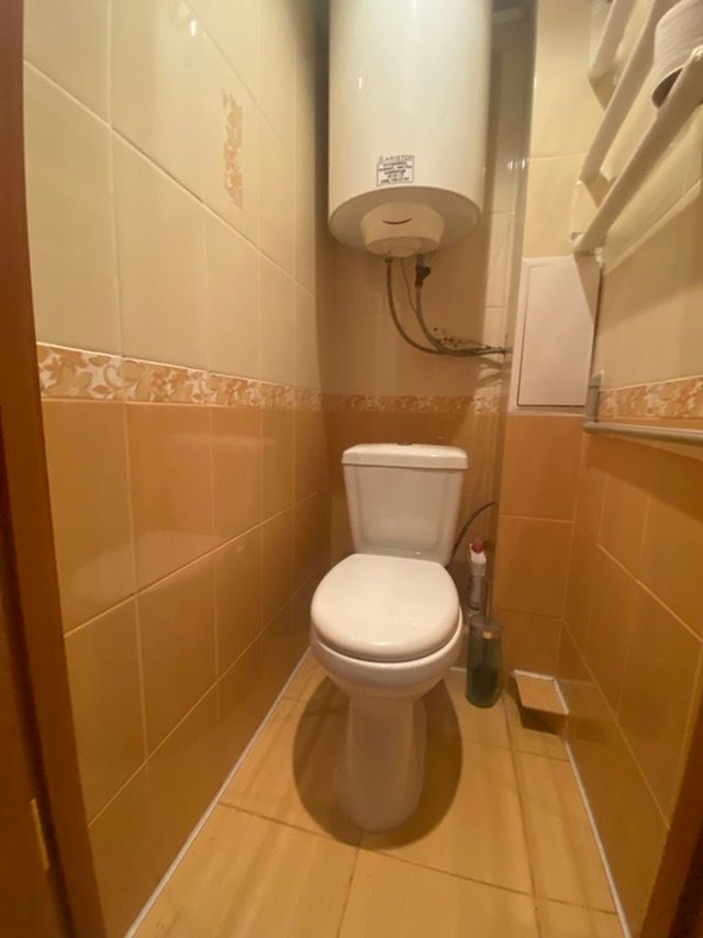 1835108763901321