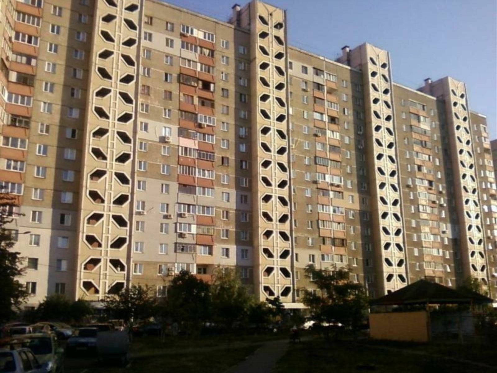 1837357070478321