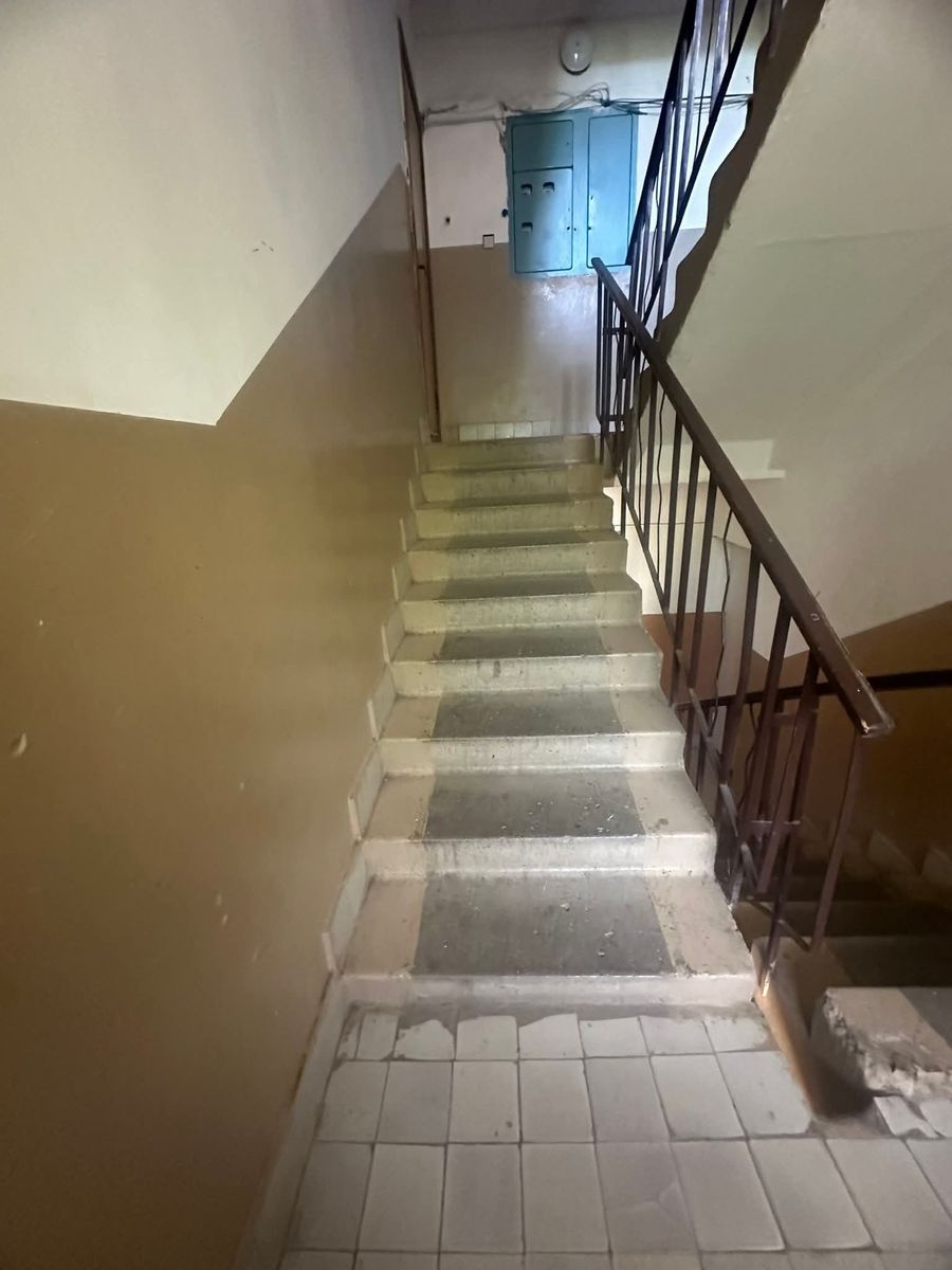 1835248620048322