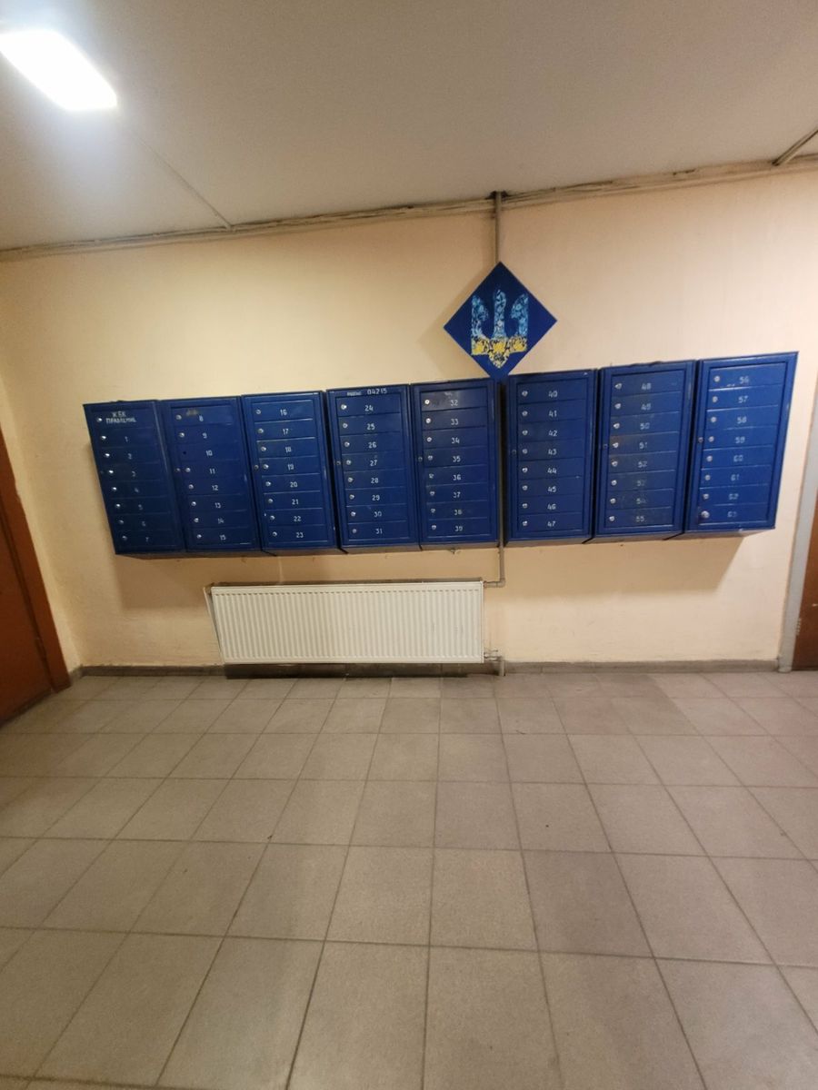 1834111073023325