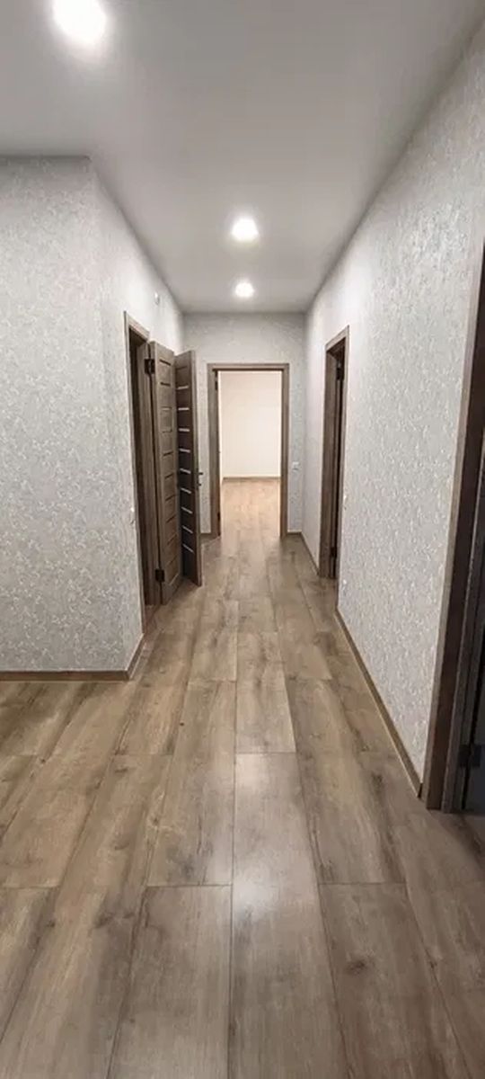 1836812156833325
