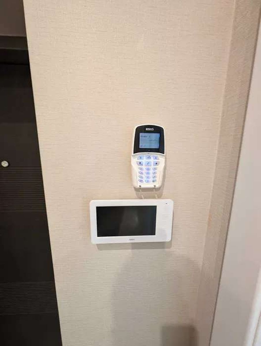 1841446834868325