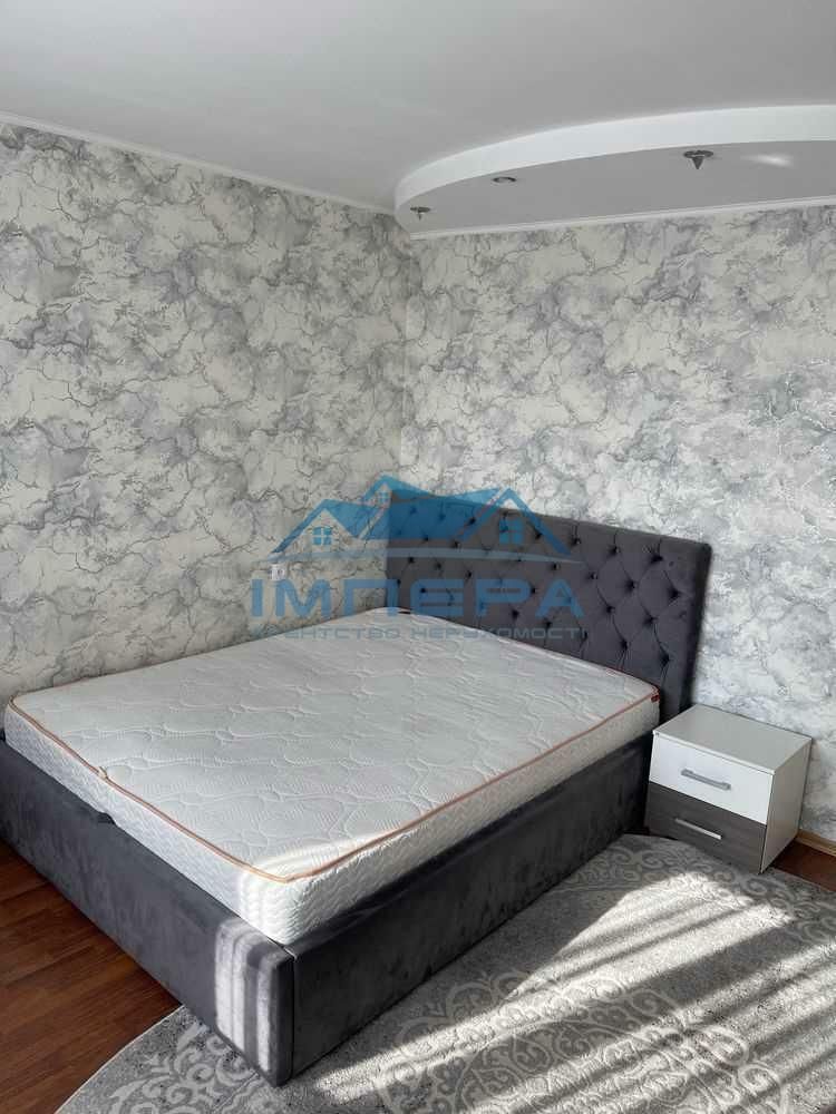 1833986779791327