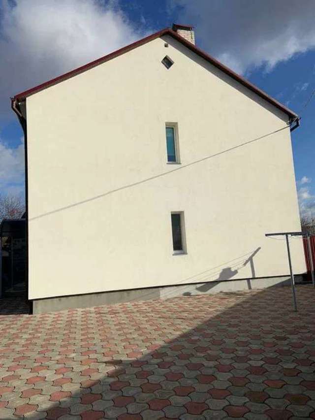 1828913131109328