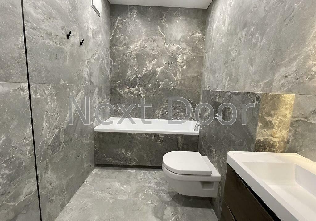 1830730191522328