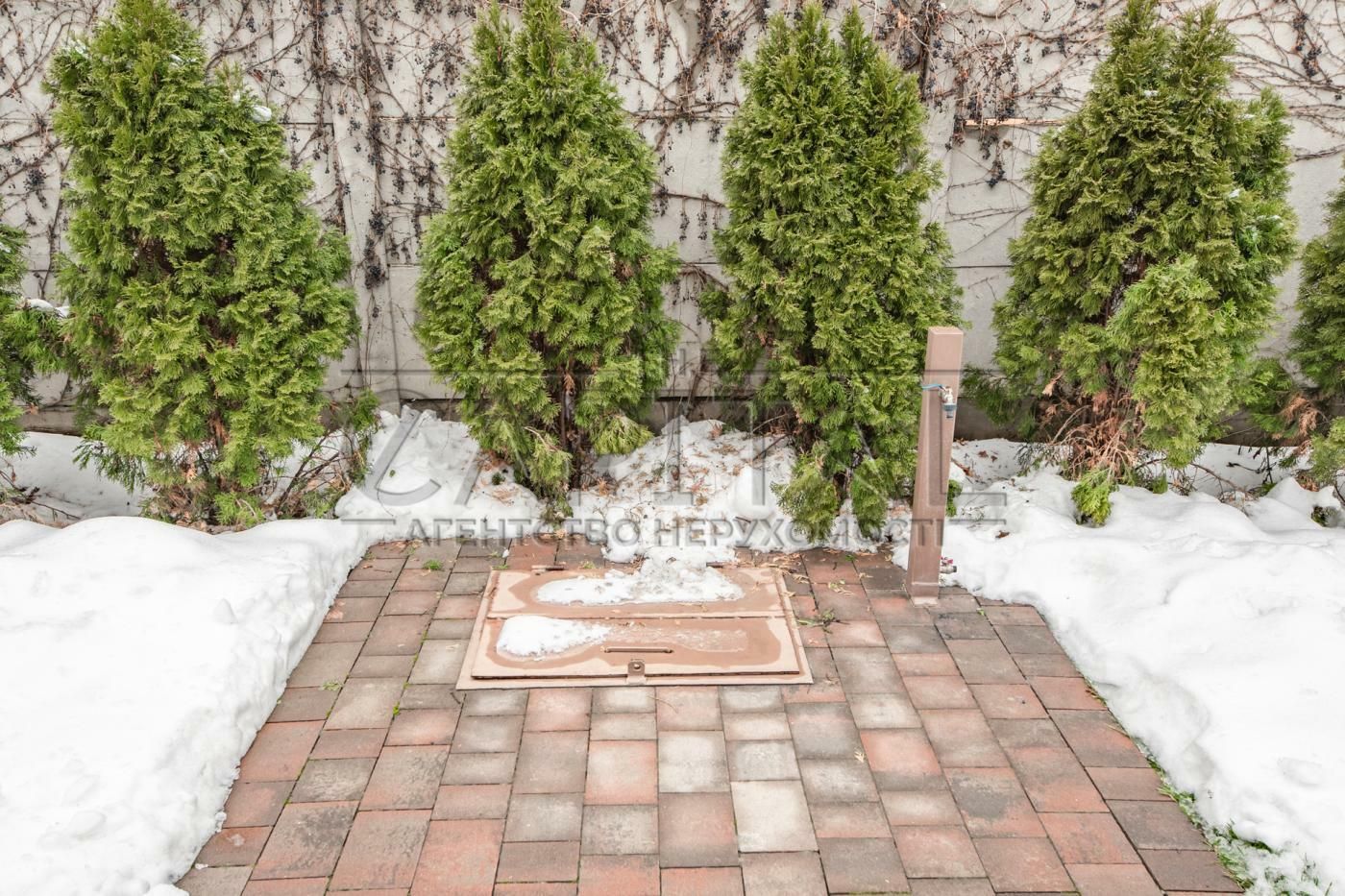 1834711204230328