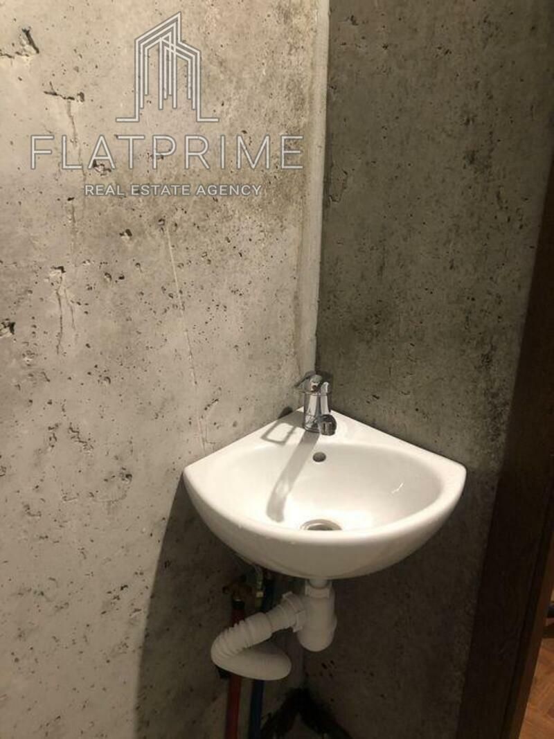 1832557183505033